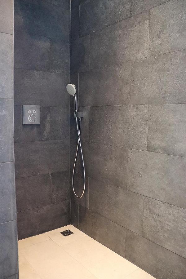 Grosse Penthouse Ferienwohnung Mit Meerblick, Sonnenterrasse & Luxusbad Von "Momentic" Sierksdorf Kültér fotó