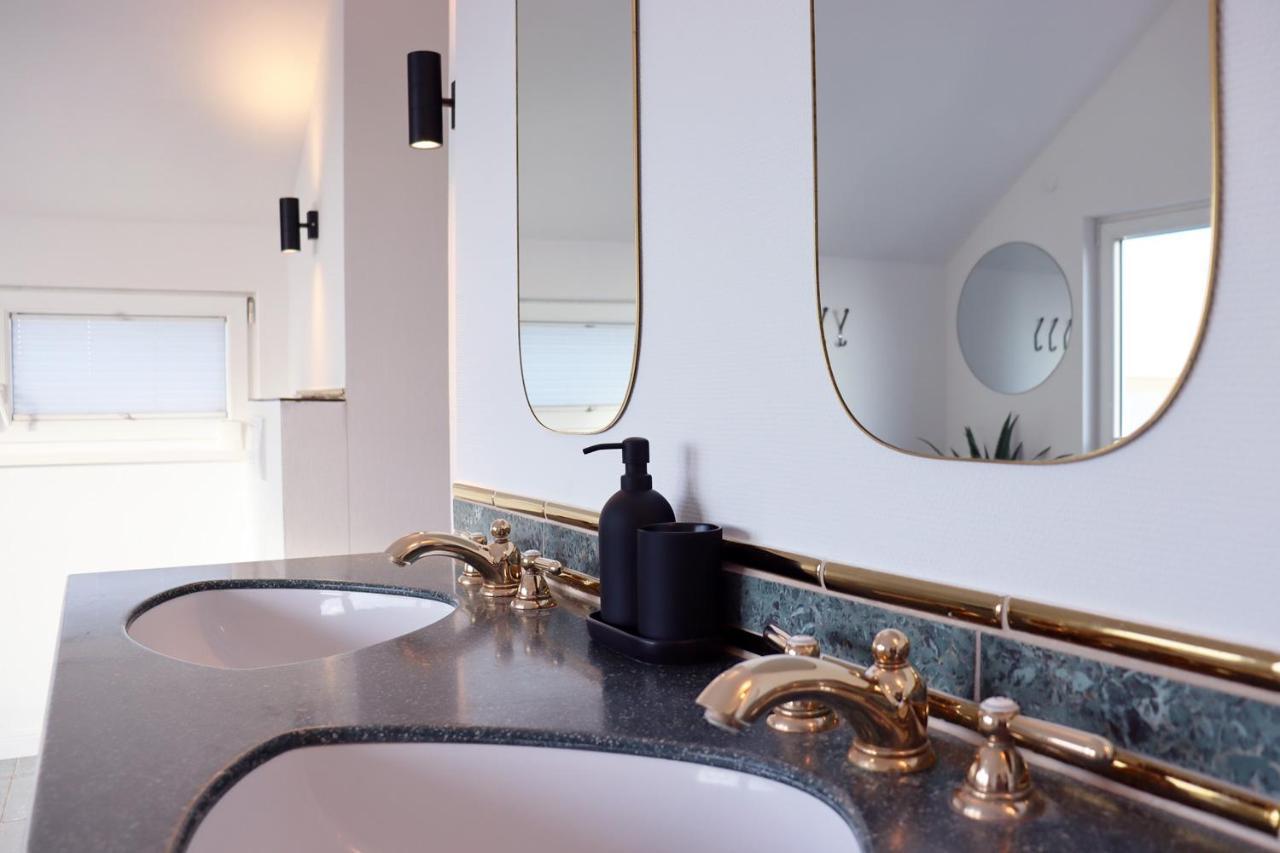 Grosse Penthouse Ferienwohnung Mit Meerblick, Sonnenterrasse & Luxusbad Von "Momentic" Sierksdorf Kültér fotó