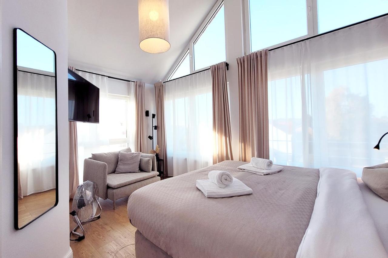 Grosse Penthouse Ferienwohnung Mit Meerblick, Sonnenterrasse & Luxusbad Von "Momentic" Sierksdorf Kültér fotó